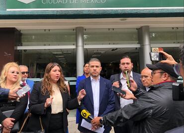 Peritos acuden a audiencia en el caso de padre que busca ver a su hijo