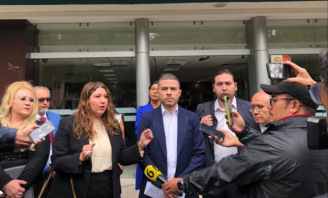 Al menos 7 peritos en diferentes especialidades fueron presentados la mañana de este viernes en audiencia, citados por los abogados de Armando Rafael, quien busca que se le permita volver a ver a su hijo. (Foto: especial)