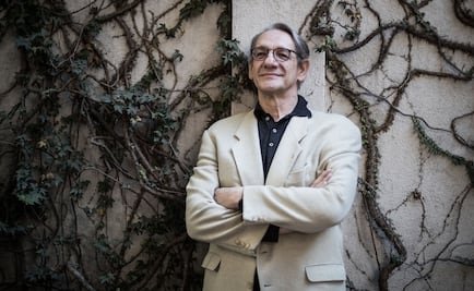 Los partidos políticos y los de futbol ciegan: Alberto Ruy Sánchez