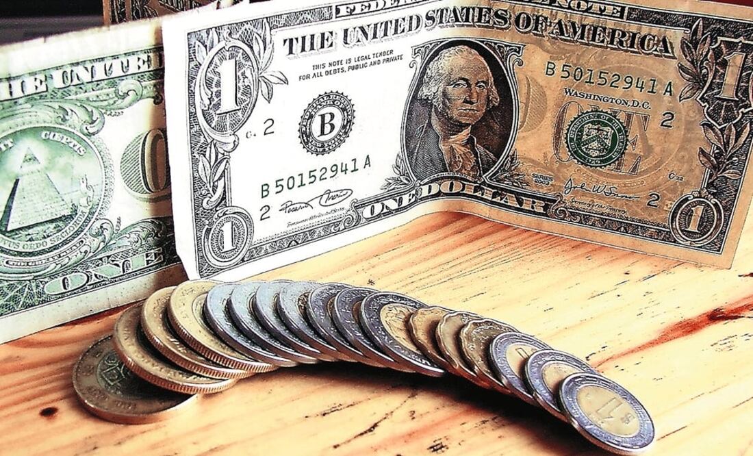 La mañana de este viernes, el tipo de cambio alcanzó la marca de 20.04 pesos, tras tocar ayer un pico de 20.15 y cerrar en 19.89 unidades. Foto: Archivo / ELUNIVERSAL