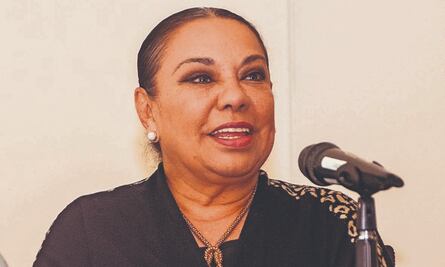 Alcaldesa y sus funcionarios meten a parentela a la nómina