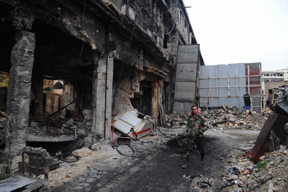 En los últimos días, miles de personas han sido evacuadas del que fuera bastión opositor (Foto: Xinhua)