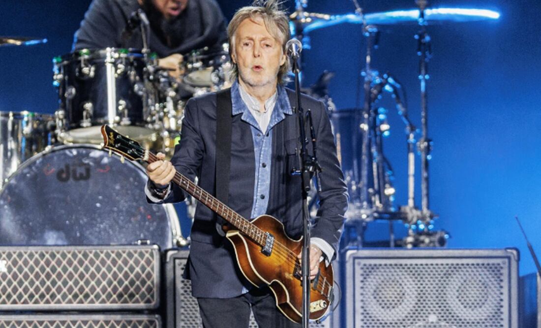 Paul McCartney en su show de ayer en el Estadio GNP.
Foto: Yaretzy M. Osnaya