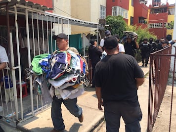 Decomisan 10 toneladas de ropa en la Cuauhtémoc