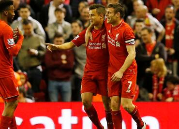 Liverpool golea en el derbi