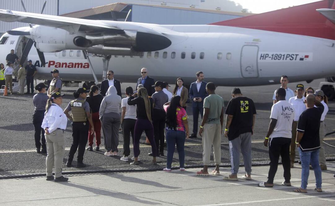 En un escrito publicado este jueves, el juez dijo que el Gobierno "nuevamente eludió sus obligaciones" entregando "poco después de la hora límite" un documento de seis párrafos con "la misma información general sobre los vuelos". Foto: EFE/Archivo