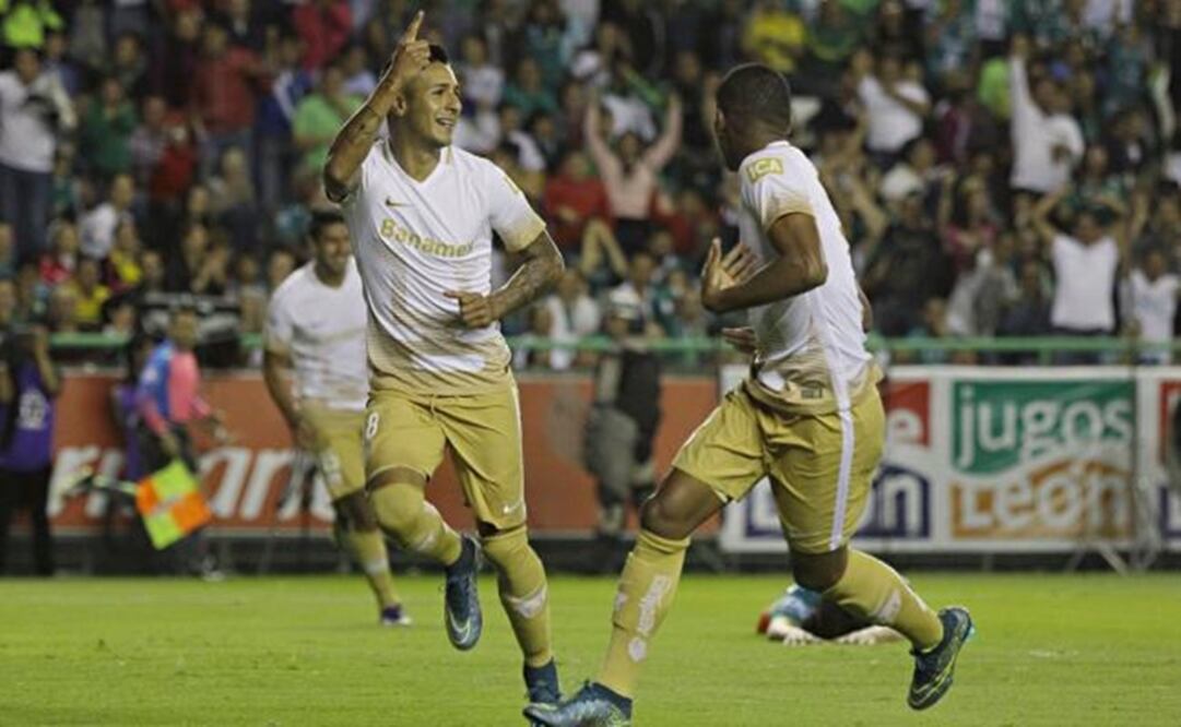 Pumas celebrates the victory. (Photo: SPECIAL)