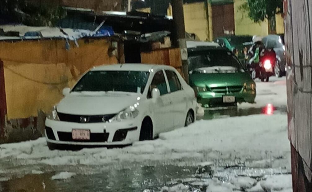 Autos afectados por caída de granizo en la alcaldía Álvaro Obregón (10/06/2025). Foto: Especial