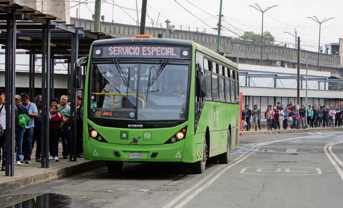 De enero a junio de este año los autobuses de la Red de Transporte Público (RTP) han brindado apoyo en ocho ocasiones, debido a afectaciones en las líneas A, B y 8 del Metro. Foto: Archivo EL UNIVERSAL