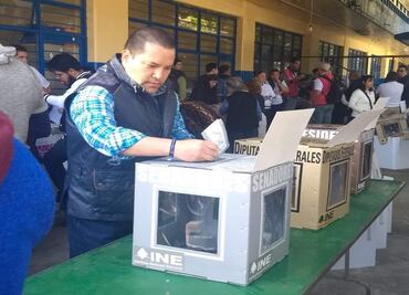 Emite su voto el comisionado general de la Policía Federal, Manelich Castilla