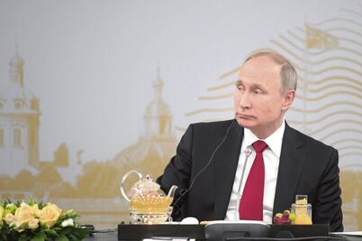 Putin niega conocer a ex asesor de Trump con el que cenó