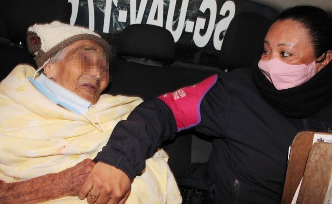 La mujer de alrededor de 90 años fue trasladada por familiares de Oaxaca a Ecatepec con el pretexto de que en su entorno había muchos contagios por Covid-19. Foto: Policía Ecatepec