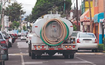 Roban 4 mil litros por segundo de agua