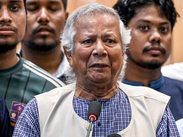 El Nobel de la Paz, Muhammad Yunus, toma posesión como jefe del gobierno interino de Bangladesh