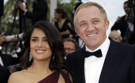 Salma Hayek revela lo que le dijo su esposo tras usar revelador vestido a los 56 años