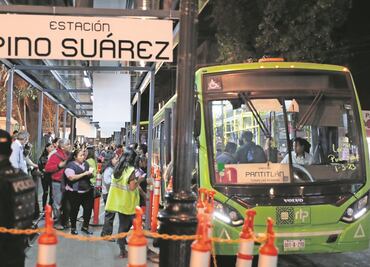 Sufren usuarios de la L1 saturación del transporte alterno