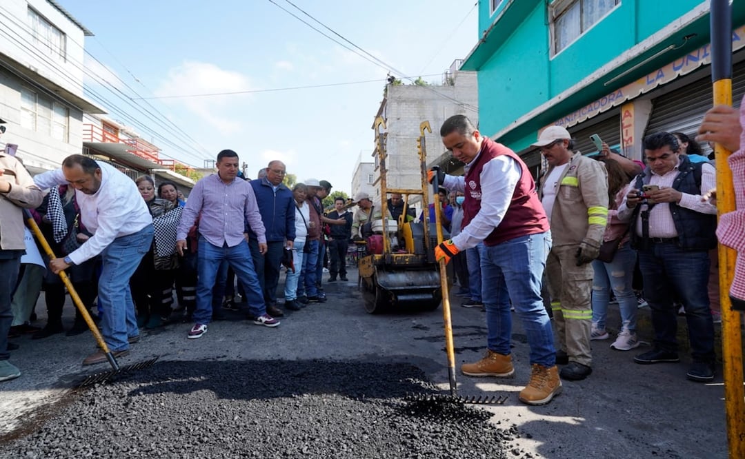 Inician reparación de 9 mil baches en Gustavo A. Madero; “los baches crean problemas, por eso le damos una solución pronta", dice alcalde. Foto: Especial