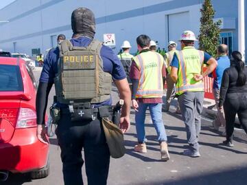 Trabajadores de Hyundai detenidos en EU tenían visas de negocio; acusan a la empresa de abusar de reglas laborales