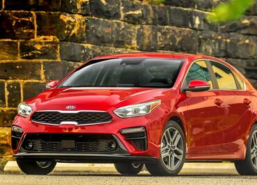 Forte, de KIA, presenta problemas en cárter y filtro de aceite, alerta Profeco