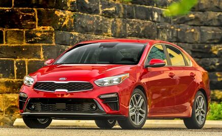 Forte, de KIA, presenta problemas en cárter y filtro de aceite, alerta Profeco