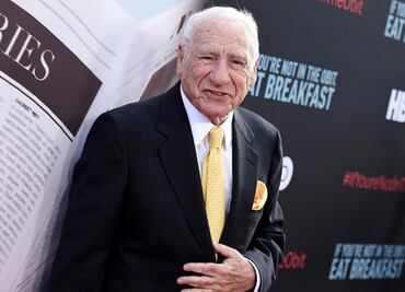 Mel Brooks cumple 95 años, sin Carl Reiner y probando suerte en las redes
