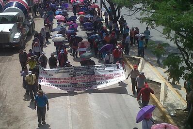 Marcha CNTE en Chiapas tras ratificación de paro laboral