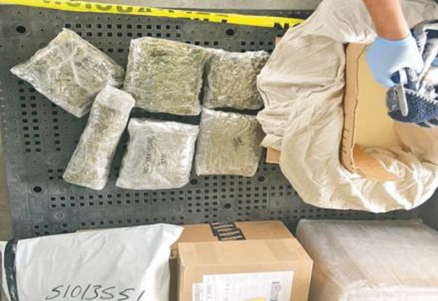 This is how Mexican cartels operate at airports