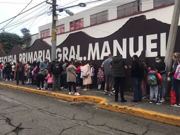 Caos vial, accidentes y retardos, así el primer día de clases en escuelas de Naucalpan