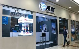 Registro de celulares golpea a AT&T; pierde un millón de clientes de prepago en México
