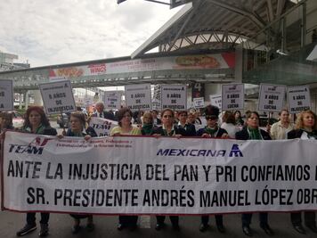 A 8 años del cierre, ex trabajadores de Mexicana de Aviación exigen pagos