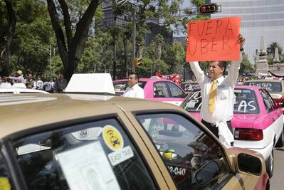 Amagan taxistas con "rebelarse"