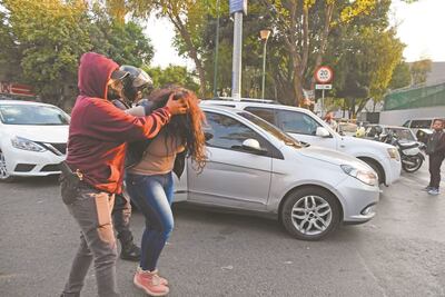 Cae mujer por posible venta de armas