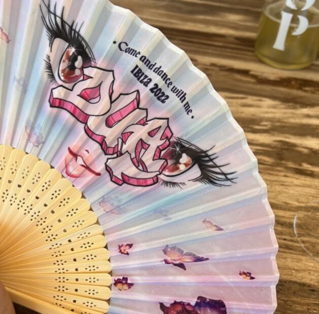 De fiesta y con sensual body: Dua Lipa compartió imágenes de su celebración de cumpleaños