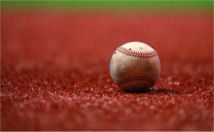 Al acudir a un parque de beisbol es vital estar al pendiente del juego; ¿qué hacer para evitar ser golpeado por una pelota?