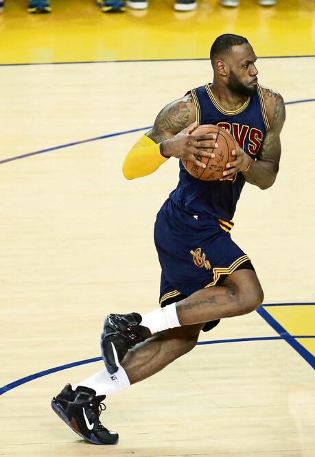Esta vez James tendrá el apoyo de Irving y Love, lesionados el año pasado (KELLEY L COX. USA TODAY SPORTS)