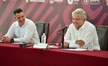 Anuncia AMLO basificación de 50 mil maestros de Oaxaca; propone homenaje a Murat