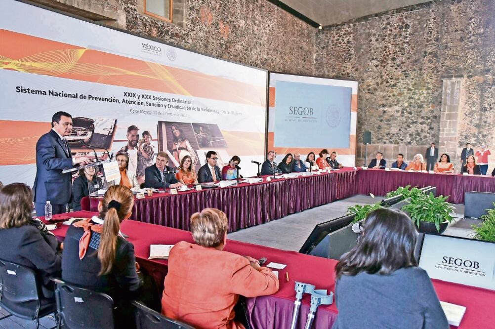 El secretario de Gobernación, Miguel Ángel Osorio, encabezó la 29 y 30 sesiones ordinarias del Sistema Nacional de Prevención, Atención y Erradicación de la Violencia contra las Mujeres (ESPECIAL)