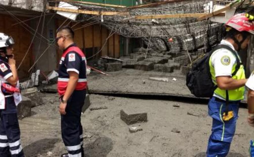 Muere albañil tras derrumbe en construcción en la Miguel Hidalgo