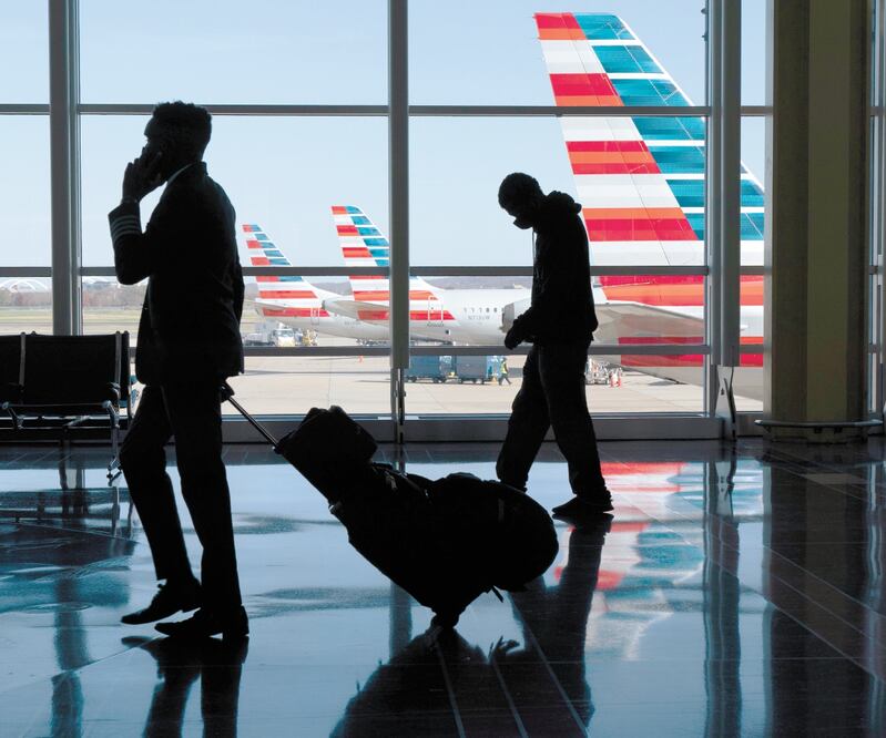 Datos de la IATA indican que pese a recortar costos, las aerolíneas pierden 66 dólares por pasajero que trasladan. Foto: JACQUELYN MARTIN. AP