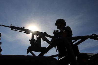 Civiles armados incendian vehículo en Jalisco tras enfrentamiento