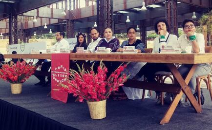 Salman Rushdie y Rebecca Solnit estarán en FIL Oaxaca