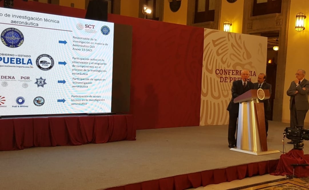 Conferencia de Prensa sobre el accidente ocurrido en Puebla el pasado 24 de diciembre. Foto: Twitter @SCT_mx