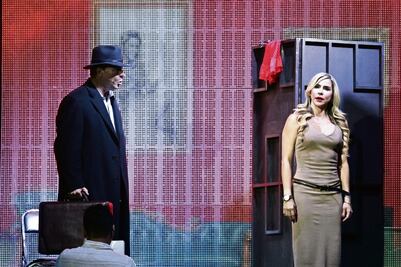 Celia despierta la nostalgia en teatro