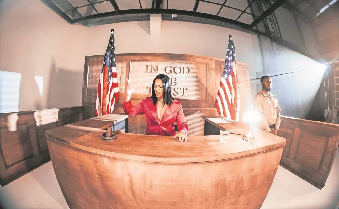 Mariel asegura que su trabajo como abogada del narcotraficante no se contradice con la idea de empoderar mujeres. Foto: Líderes Latinos