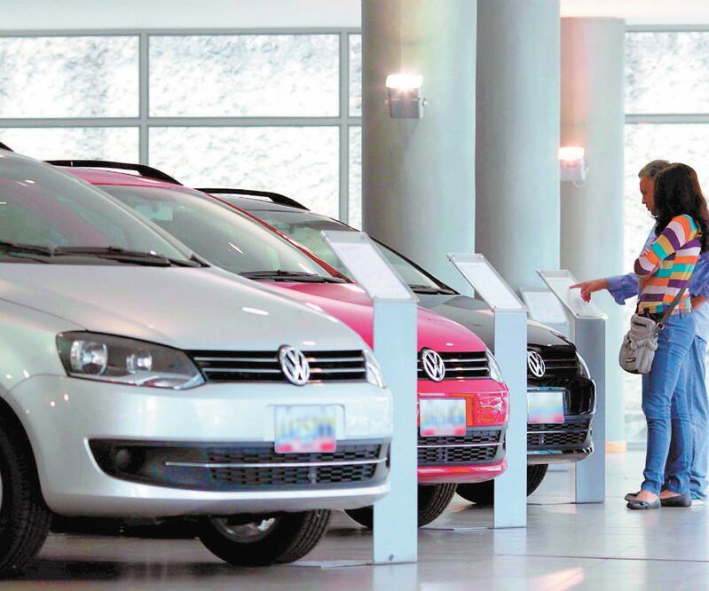 En Norte y Sudamérica el blanco es el color favorito para automóviles; en Estados Unidos el rojo está en los primeros cinco. Foto/ARCHIVO EL UNIVERSAL