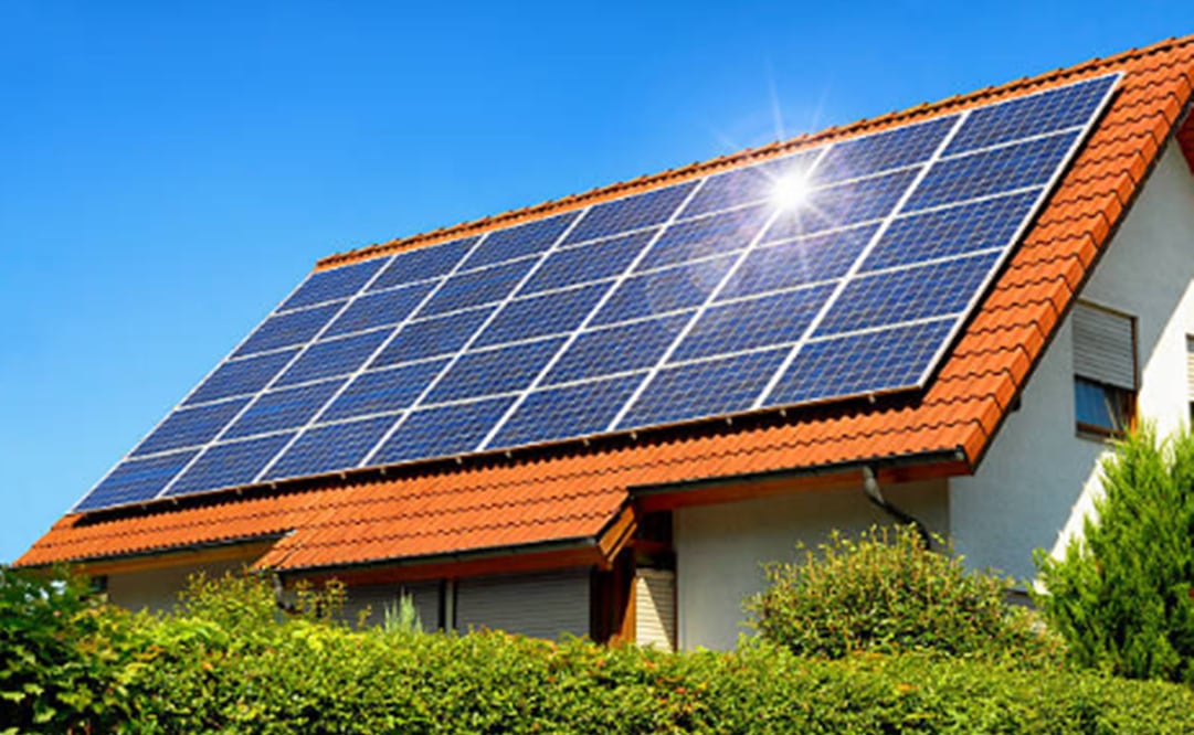 CFE regala paneles solares. Foto: Pixabay