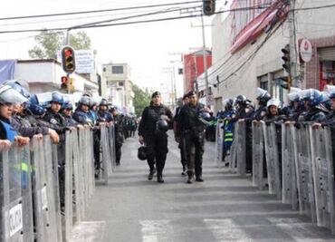 Más de 9 mil policías resguardan Viacrucis en Iztapalapa