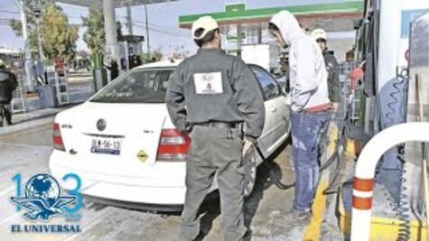 Retiran estímulo fiscal a gasolina Premium; automovilistas pagarán IEPS de $4
