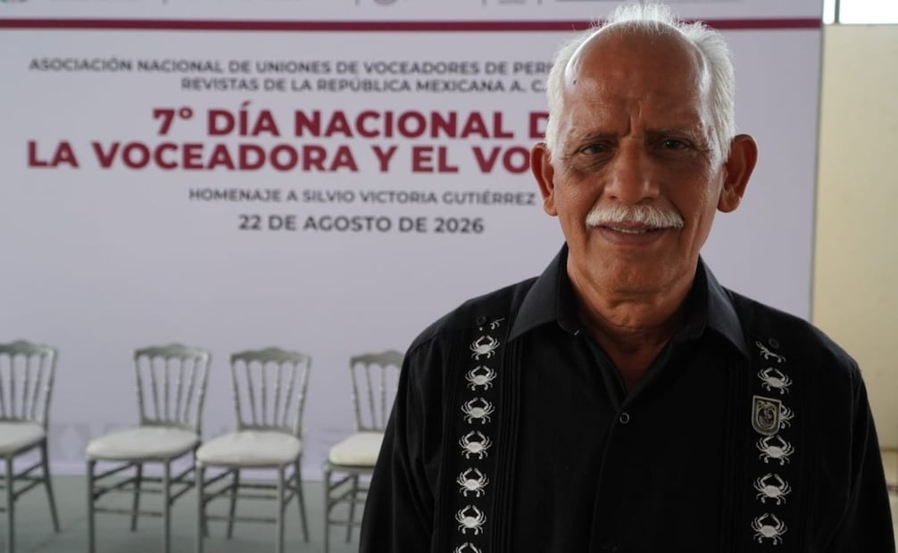 El festejo, como un reconocimiento al trabajo que realizan diariamente, estuvo presidido por la 71 Asamblea Nacional en la que se rindió un homenaje en vida al voceador oaxaqueño Silvio Victoria Gutiérrez, presidente de la Unión de Voceadores del Estado de Oaxaca. | Foto: Juan Carlos Zavala.