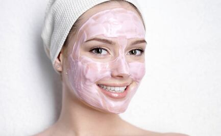 Consiente tu piel con estas mascarillas naturales